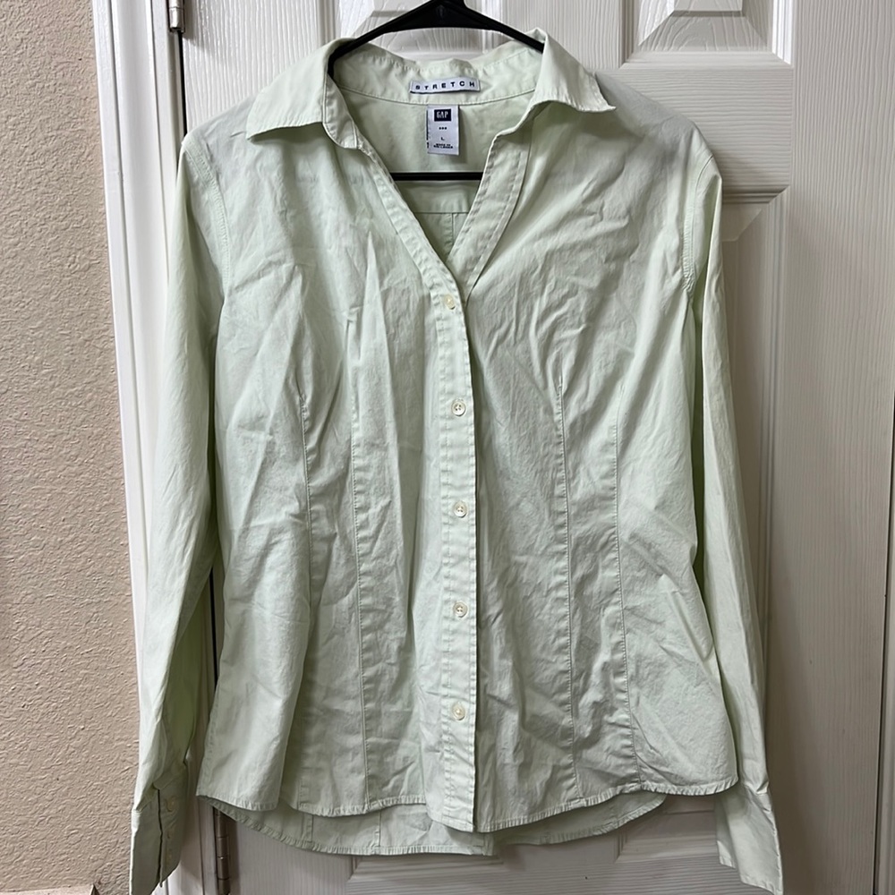 GAP Stretch Button Down